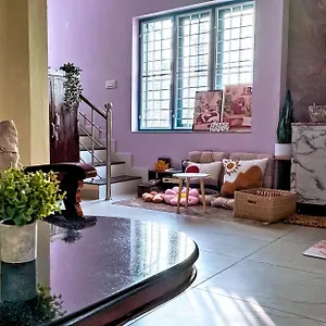 Guestland , Kochi Inde