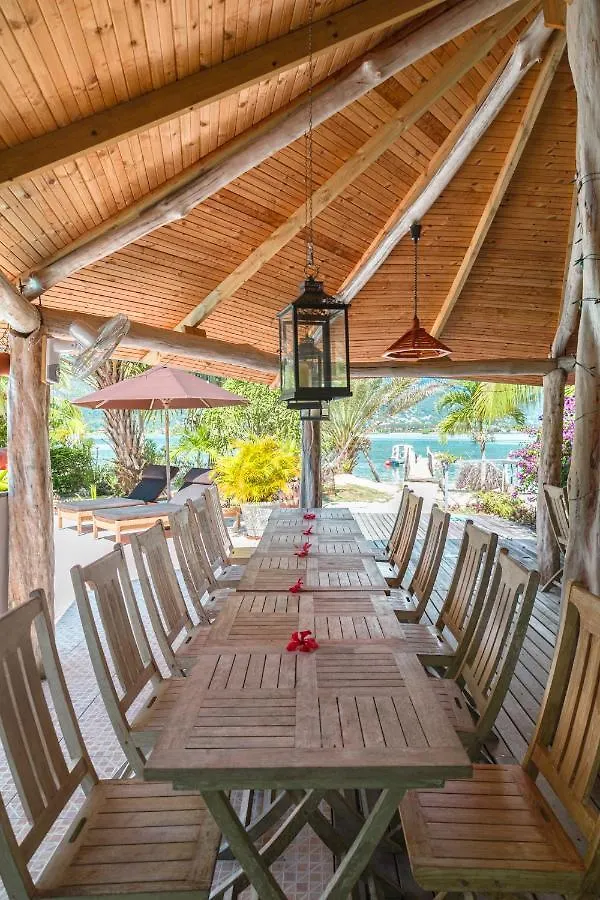 Villa De Cerf Cerf Island