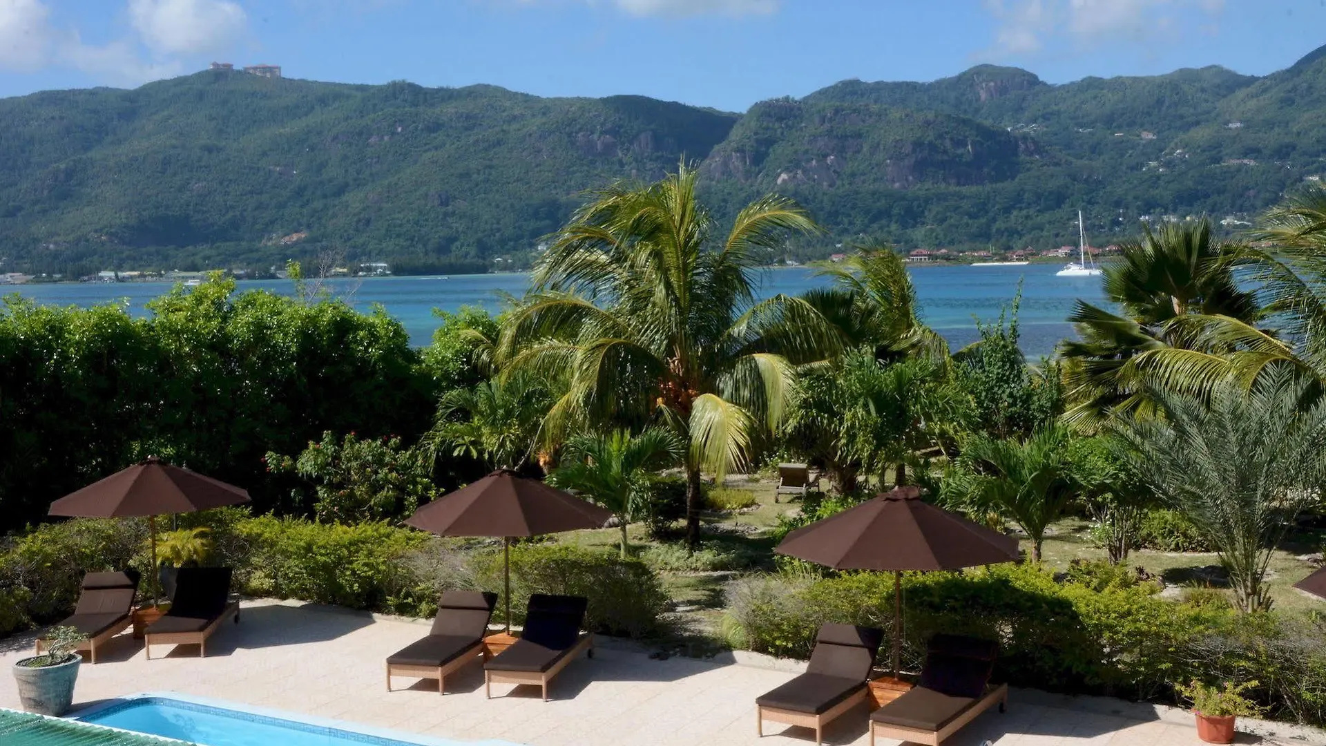 Villa De Cerf Cerf Island
